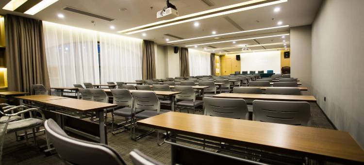 格林豪泰酒店(汝州市政府万汇城商业广场店)图片