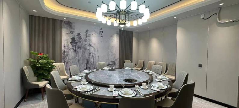 TOK BUFF电竞酒店(广州白云火车站三元里店)图片