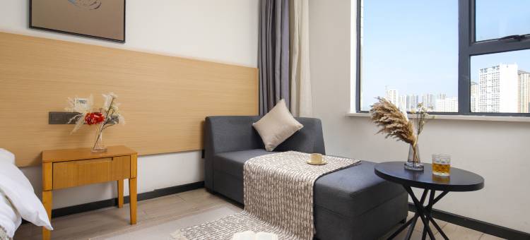 明月湖酒店(广西大学动物园地铁站店)图片