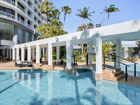 黄金海岸皇冠假日冲浪者天堂酒店