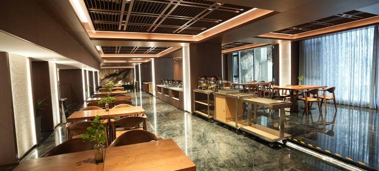 老君山吾千言图片