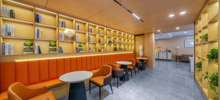 如家睿柏·云酒店(武汉体育中心协和车谷院区店)图片