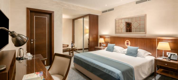 摩尔酒店(Hotel More)图片