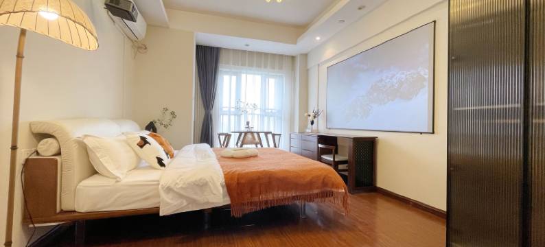 一屿轻奢影音公寓(宁波青林湾店)图片