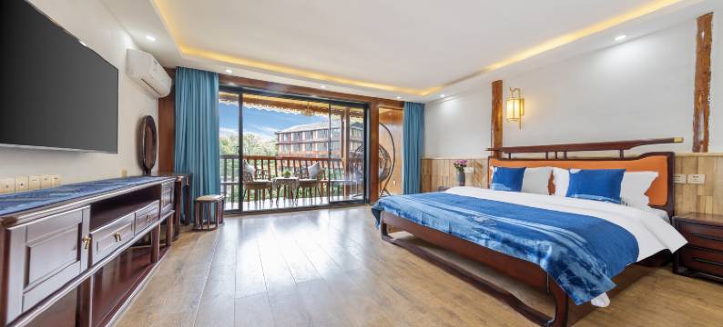 鸾喜·花开半夏全景美宿(西江千户苗寨店)图片