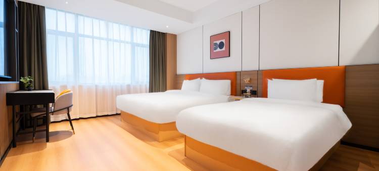 如家丽岚睿柏·云酒店(安吉九州购物中心店)图片