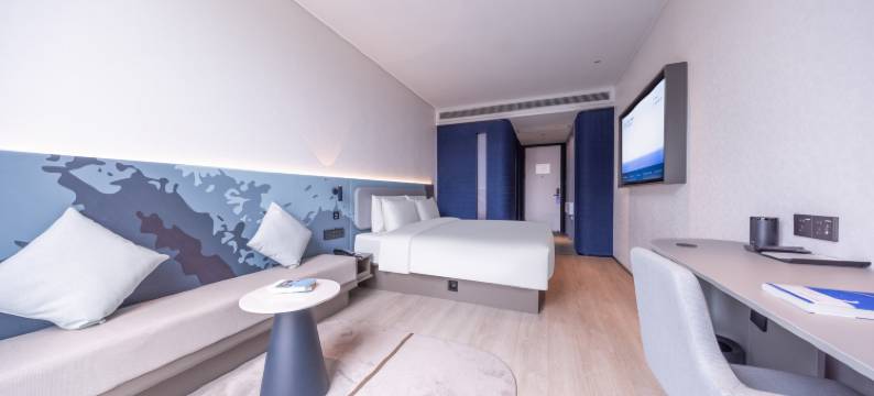 上海大宁国际市北高新园区轻居酒店图片