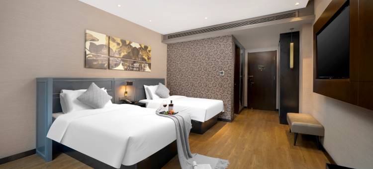 和颐至尊酒店(哈尔滨高铁西站万达广场店)图片