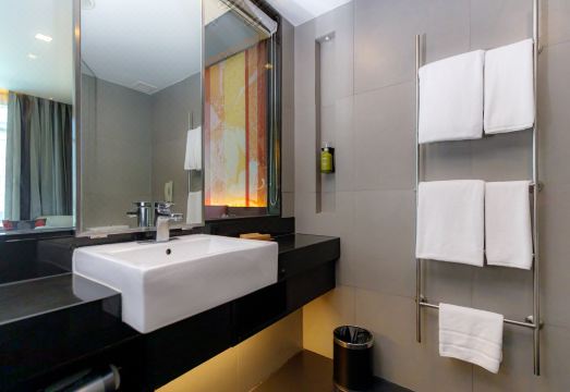 Park Plaza Bangkok Soi 18 Hotel Overview