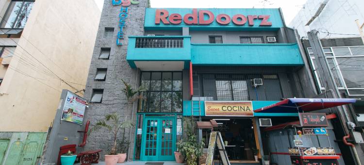 BGC圣卢克红多兹精选(RedDoorz Plus @ BGC near St. Lukes)图片