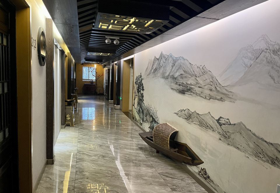 Dragon Boat Hotel Hotel Overview