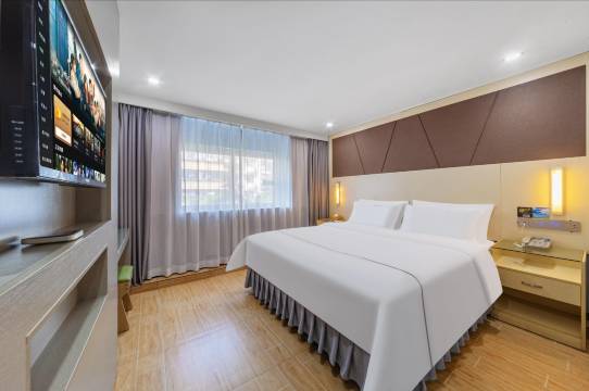 华丰酒店(深圳华强北商业区华强南地铁站店)