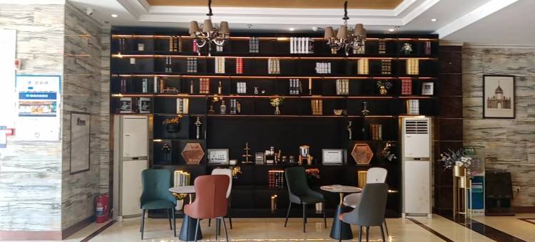 凯盛精选酒店(汉口北大道新华南四季美农贸城店)图片