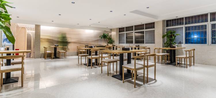 文溪大酒店(文山学院西华公园店)图片