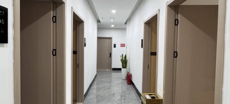 喜雅苑酒店(白沙洲大道烽火村地铁站店)图片