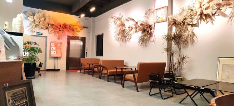 江门朝尚公寓(江门技术学院店)图片