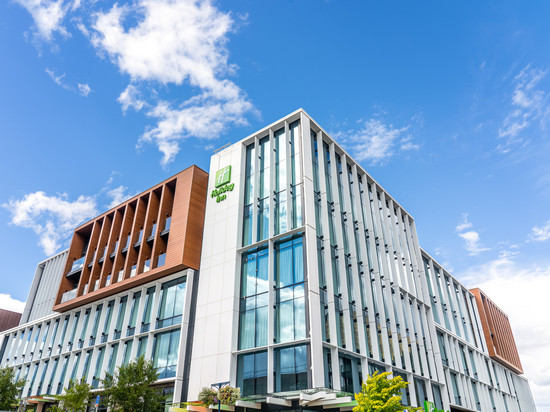 皇后镇卓越公园假日酒店