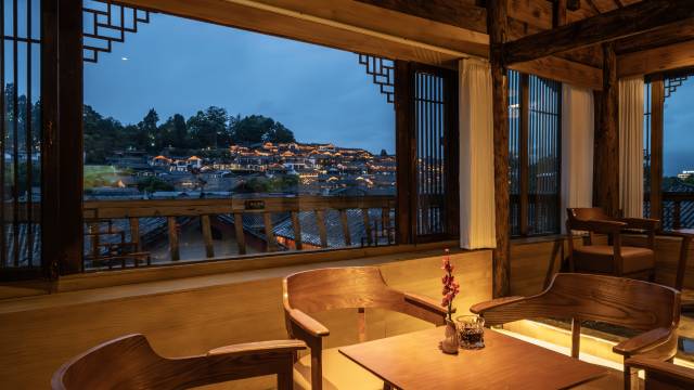 桃源居·日照金山·狮子山全夜景·星空露台观景民宿(四方街店)图片