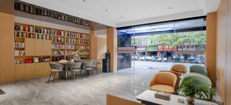 红海大酒店(昆明火车站店)图片