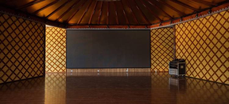 伊金霍洛旗布拉格草原蒙古包图片