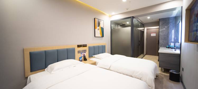 久居可漫咖酒店(乌鲁木齐高铁站店)图片