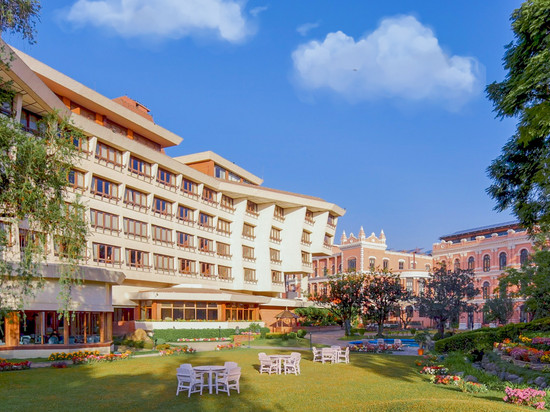 雅克和雪人酒店