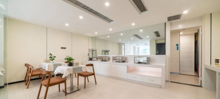 潮上居酒店(汕头高铁站珠江路美食街店)图片