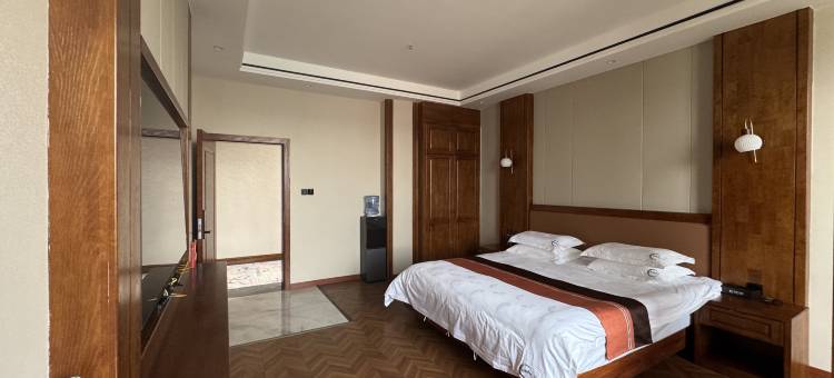 贡噶大酒店图片