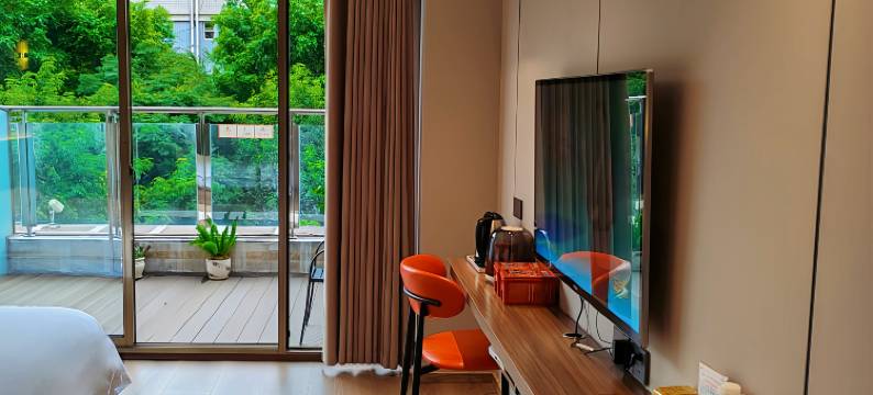 米易宏坤商务酒店图片