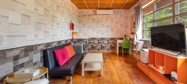 伴山邀民宿图片