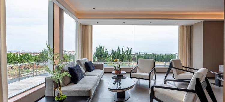 荣成成山头西霞口动物园丽呈睿轩酒店图片