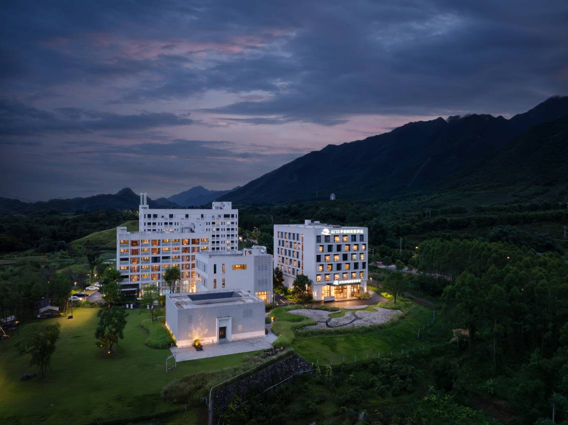 hotel overview picture