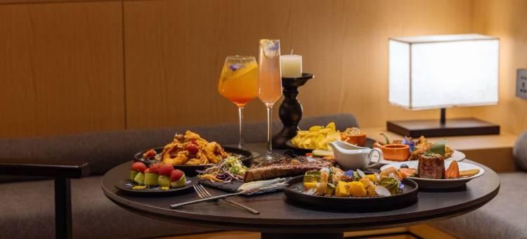 SFEEL设计师酒店(昆明穿金路地铁站店)图片