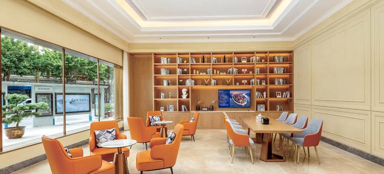 维也纳酒店(奉节夔门印象码头店)图片