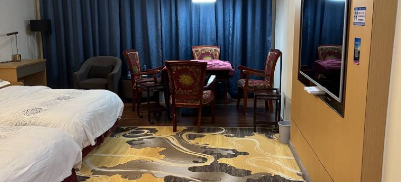 广宁领鹏酒店图片