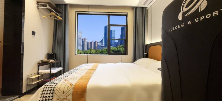 飓龙电竞酒店(绵阳高铁站店)图片