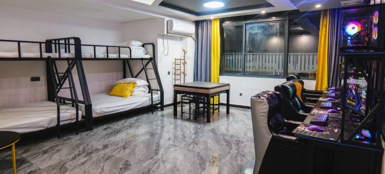 潜山夜色电竞主题酒店图片