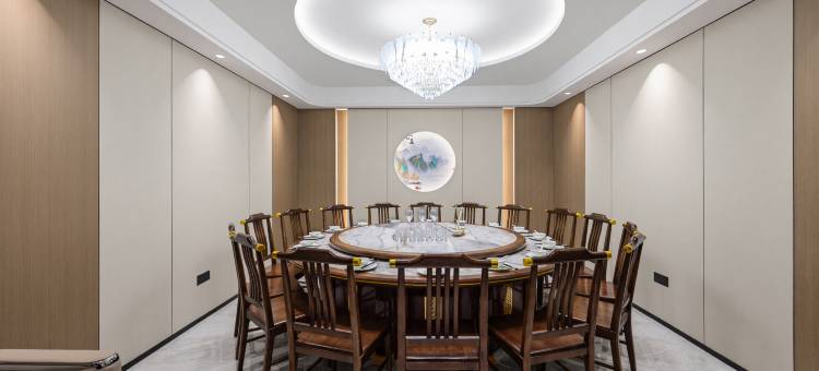 锦宏国际酒店(襄阳保康一中店)图片