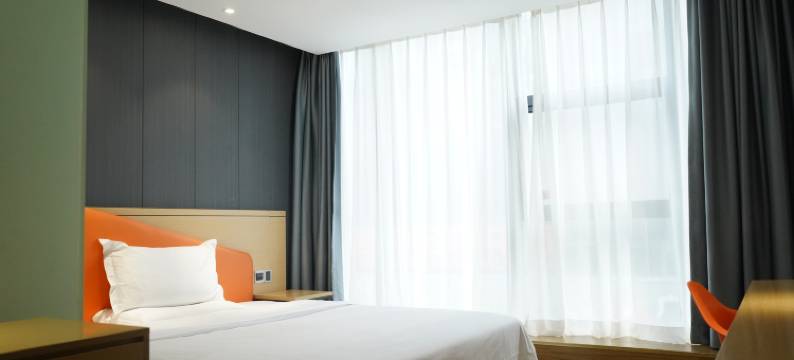 亚悦酒店(重庆解放碑步行街洪崖洞店)图片