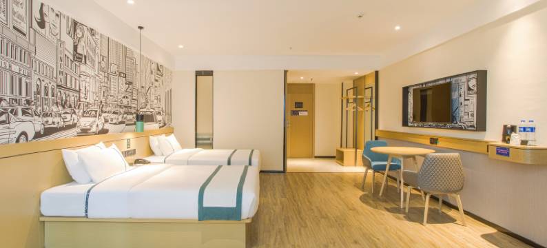 TK星途电竞民宿(南宁隆安高铁站那城店)图片