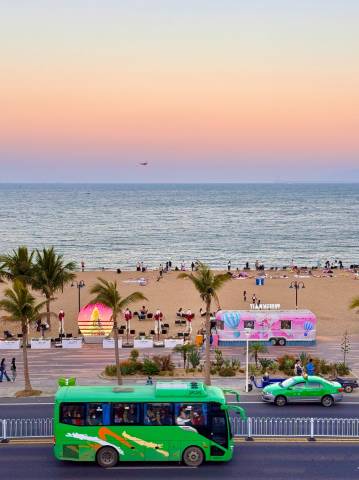 Oceanic Beauty·青麦S海景酒店(珠海拱北口岸情侣南路店)图片