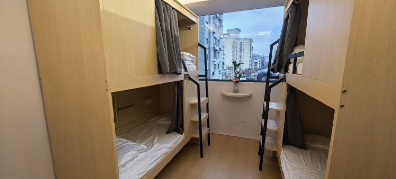 青山如是青旅民宿(桂林站象山景区店)图片