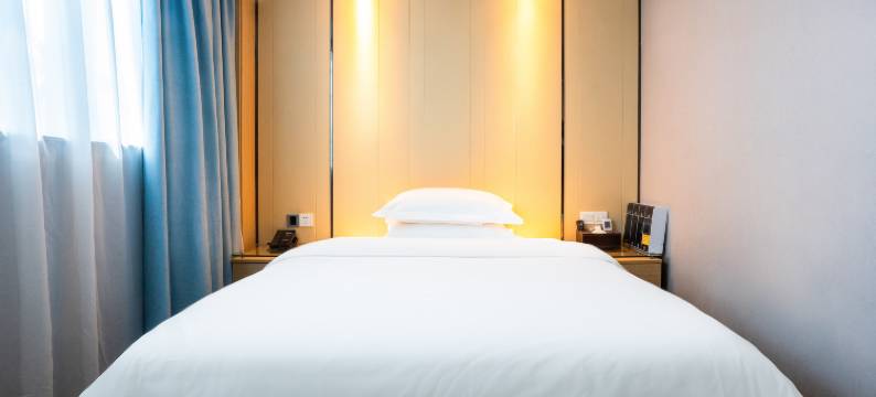 曼陀伦酒店(深圳莲塘地铁站店)图片