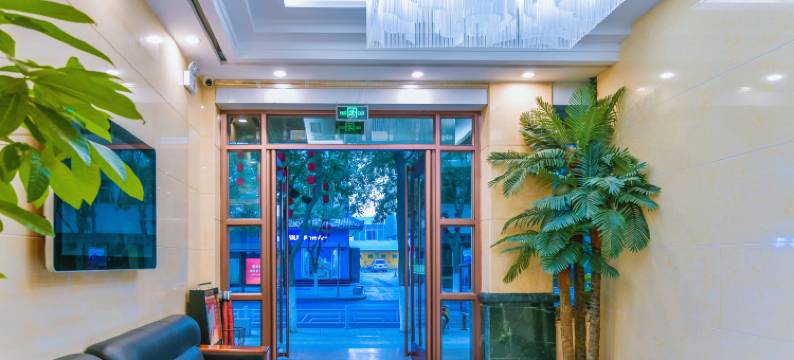 敦煌绿洲主题酒店(沙洲夜市店)图片