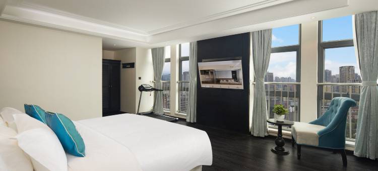 康福瑞酒店(重庆龙湖时代天街歇台子地铁站店)图片