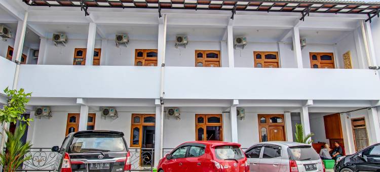 Urbanview Syariah Wisma Nabil Solo图片