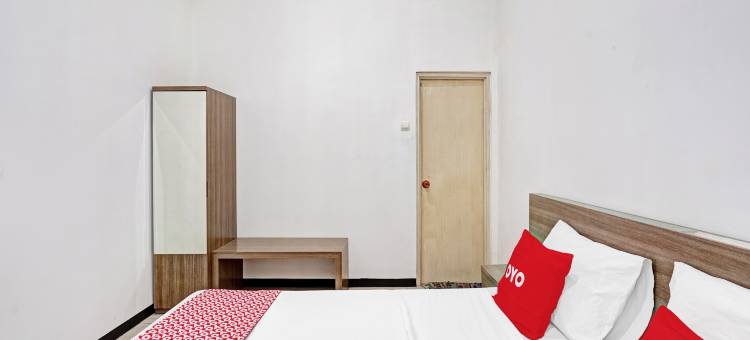 OYO 90442 阿尔梅拉伊斯兰家庭旅馆(Almeira Homestay Syariah Near RS Islam Al-Irsyad Mitra Reddoorz)图片