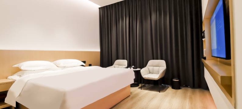 梁木逸品酒店(成都非遗博览园地铁站店)图片