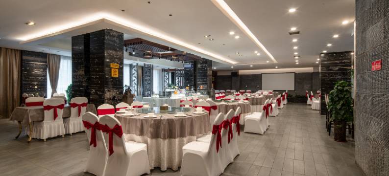 成都X阆中酒店(成都火车东站迎晖路地铁站店)图片