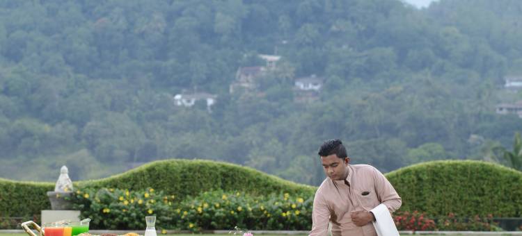 伯爵摄政酒店(Earl's Regency Hotel)图片